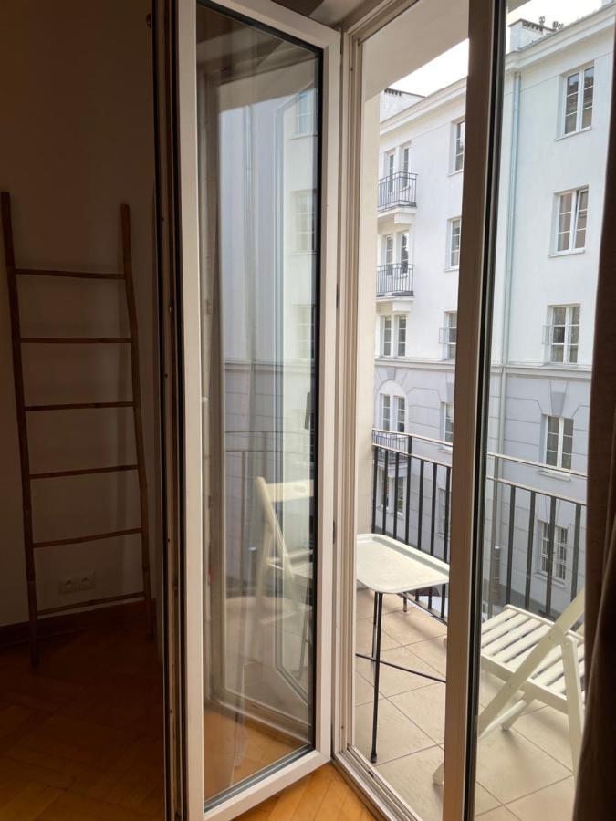 11 Apartment