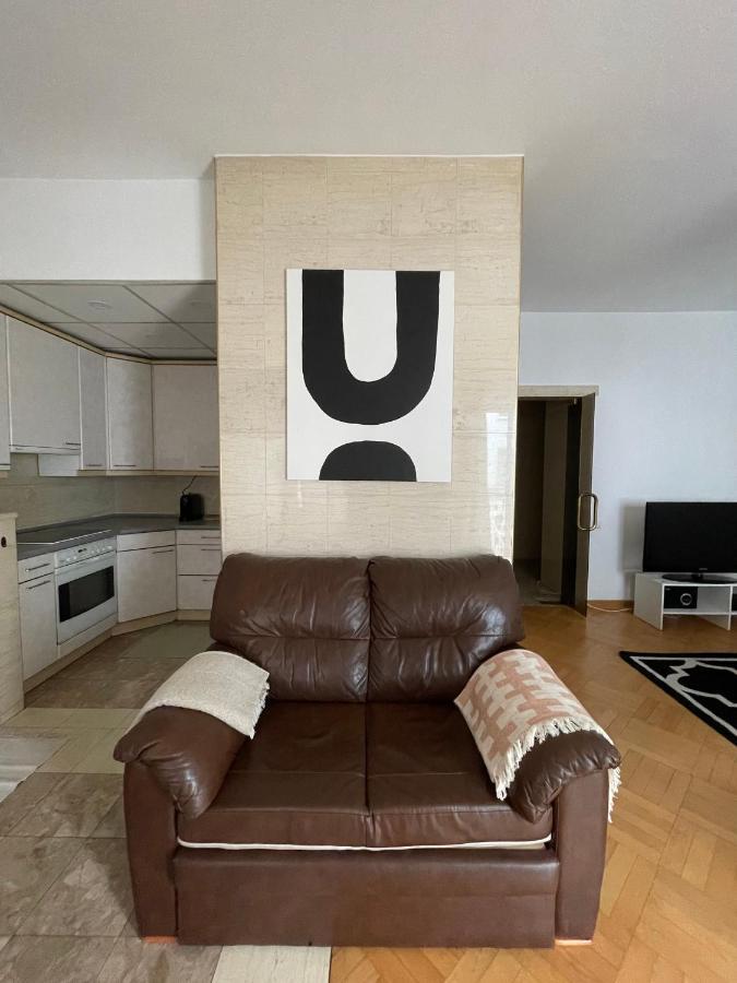 11 Apartment Warsaw